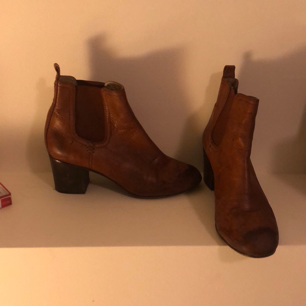 Short Frye boots